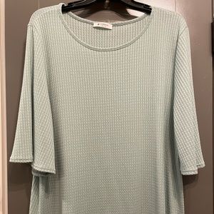 BOM BOM waffle knit shirt (New w/out tag) Size XL